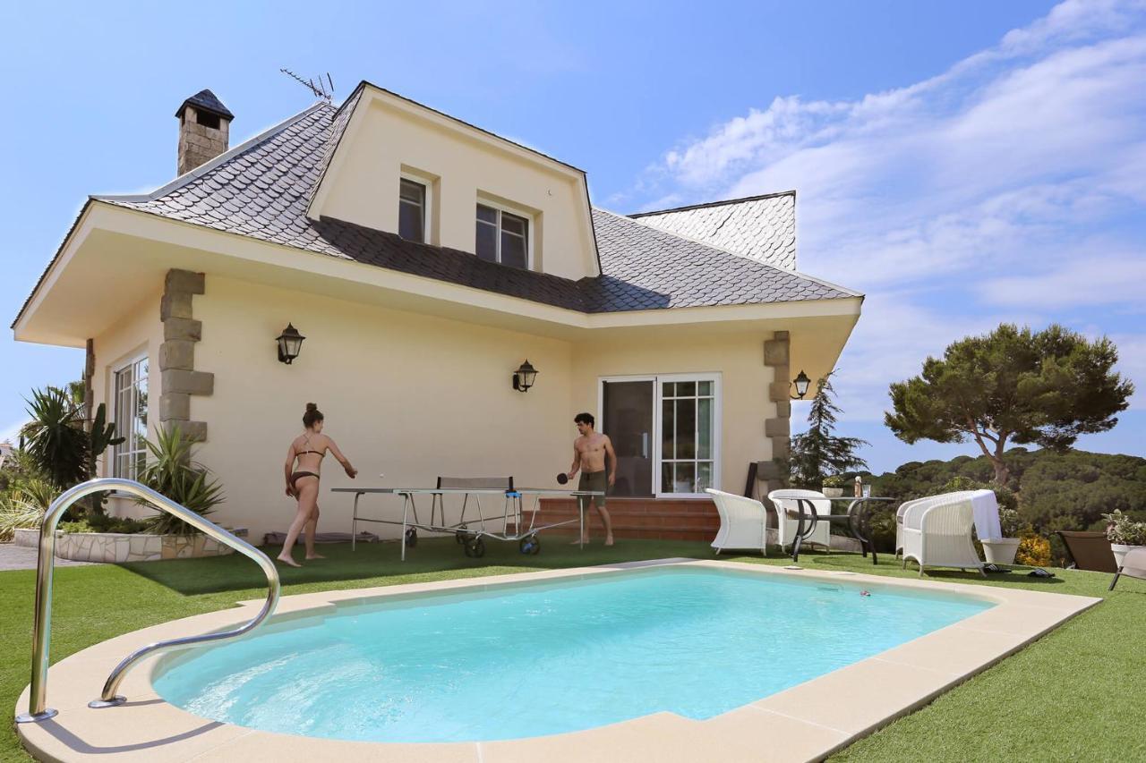 Homestay Villa Estrella - Costa Brava Калелья Екстер'єр фото