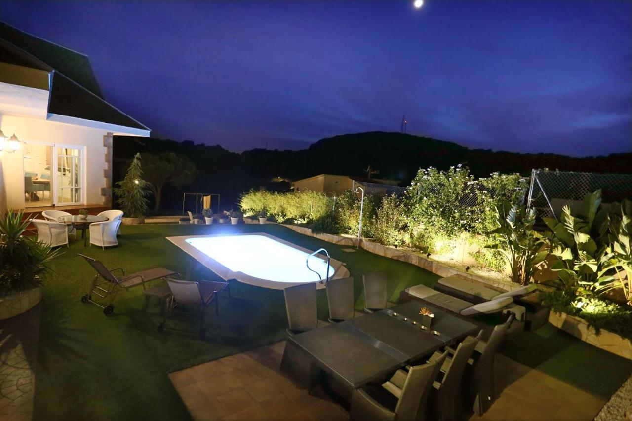 Homestay Villa Estrella - Costa Brava Калелья Екстер'єр фото