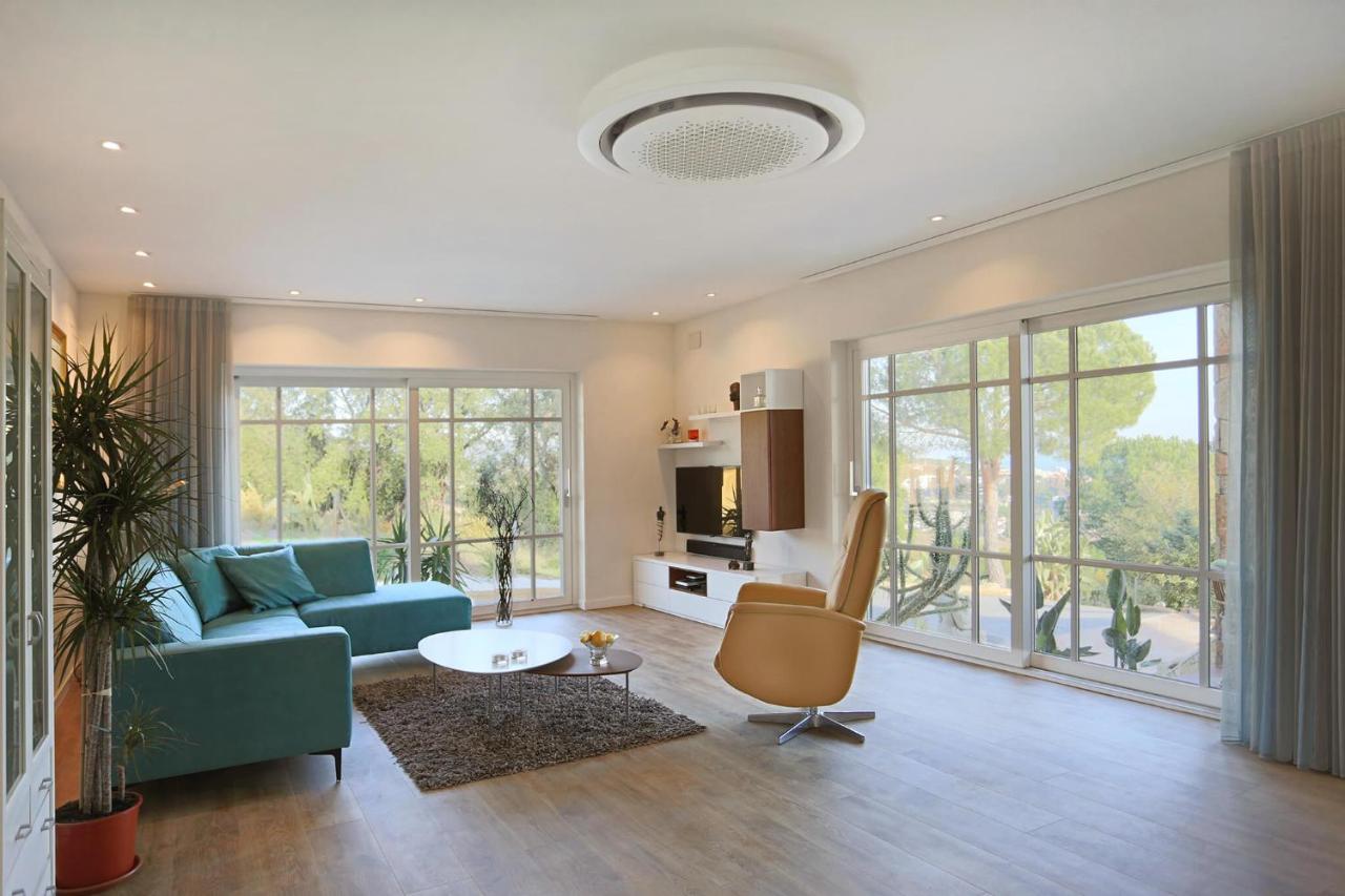 Homestay Villa Estrella - Costa Brava Калелья Екстер'єр фото