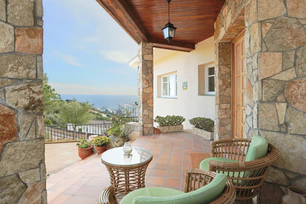 Homestay Villa Estrella - Costa Brava Калелья Екстер'єр фото