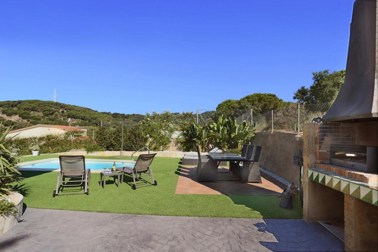 Homestay Villa Estrella - Costa Brava Калелья Екстер'єр фото