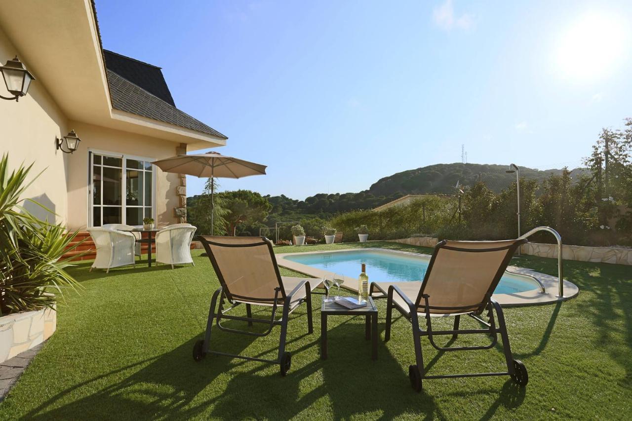 Homestay Villa Estrella - Costa Brava Калелья Екстер'єр фото