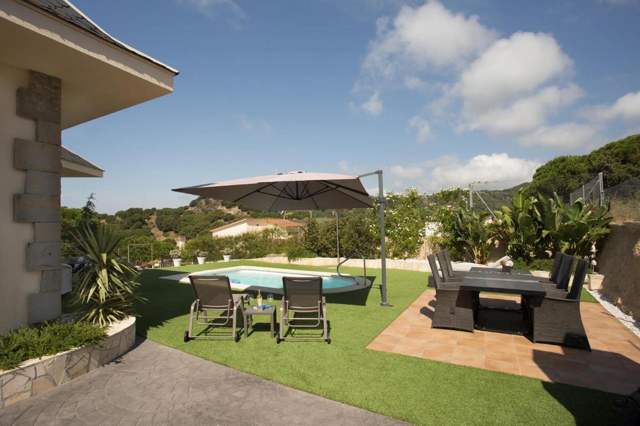 Homestay Villa Estrella - Costa Brava Калелья Екстер'єр фото