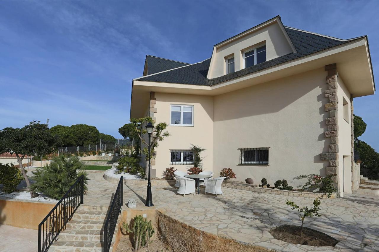Homestay Villa Estrella - Costa Brava Калелья Екстер'єр фото