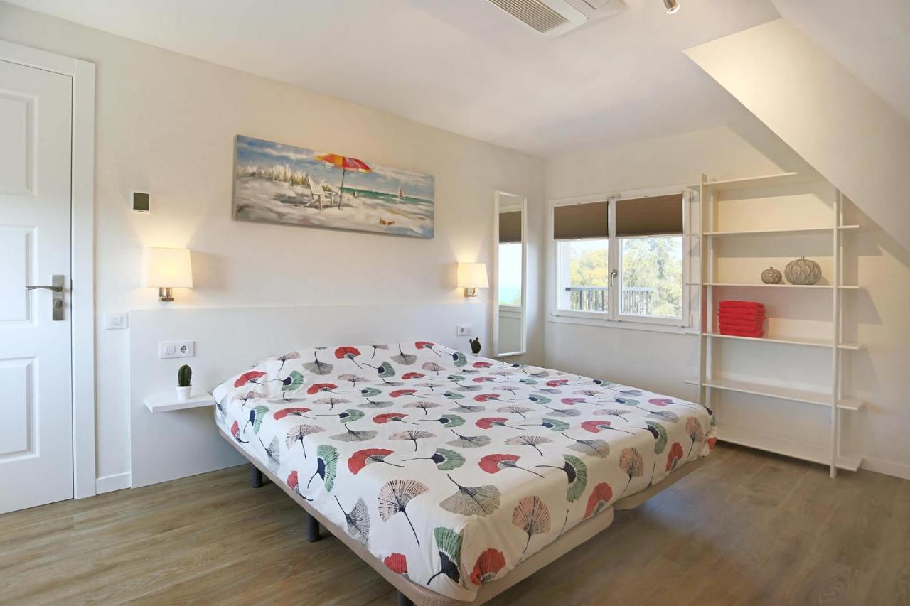 Homestay Villa Estrella - Costa Brava Калелья Екстер'єр фото
