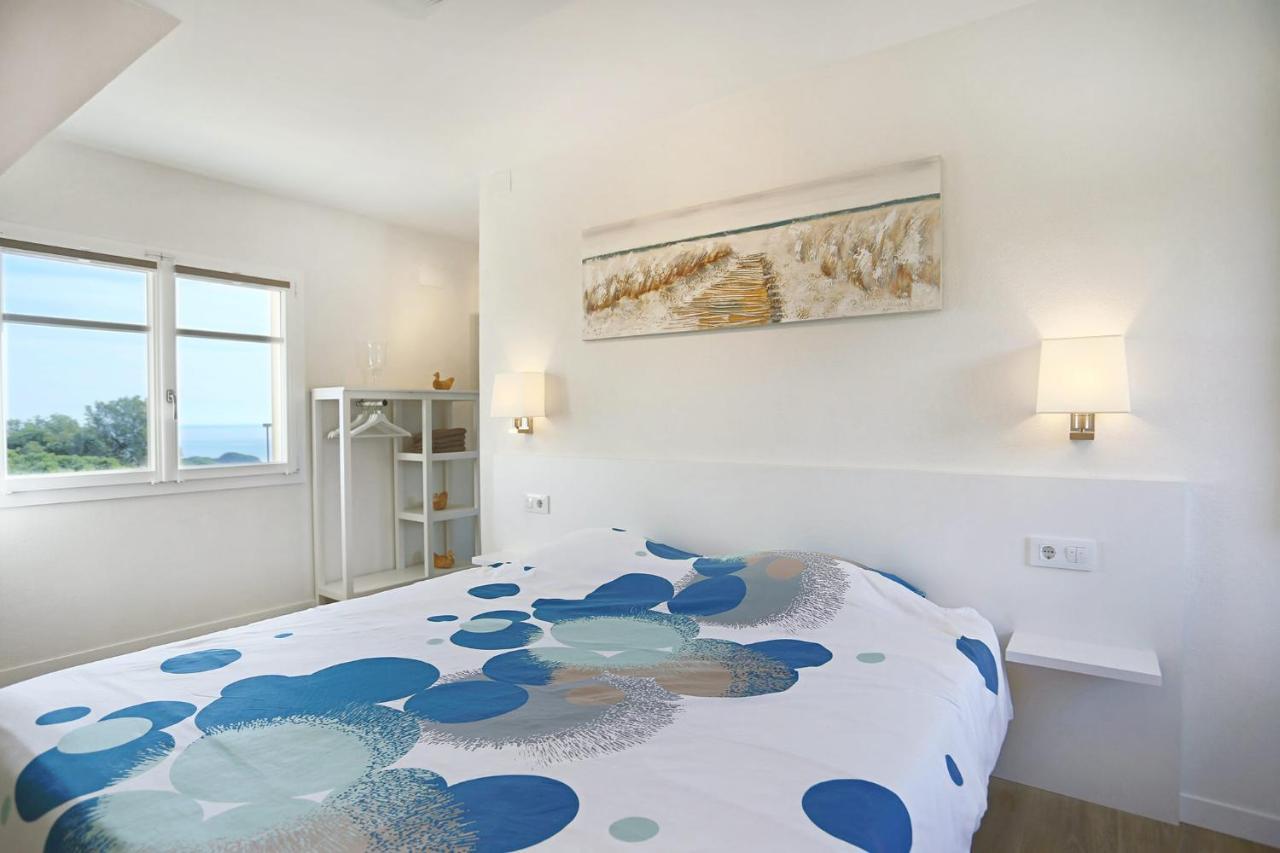Homestay Villa Estrella - Costa Brava Калелья Номер фото
